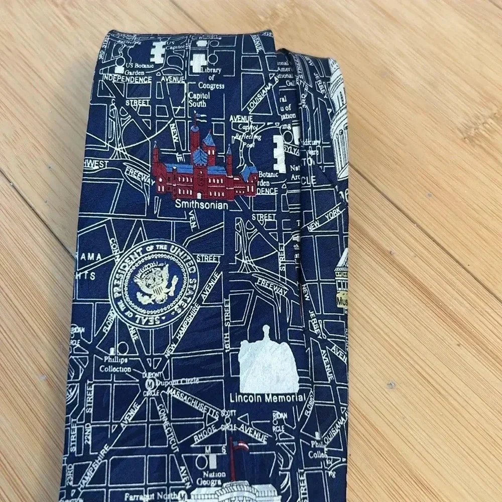 Washington DC Museum Artifacts All Silk Men’s Tie